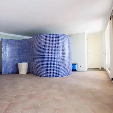 Paradise-sleeps 20-pool-sea Views-pets Villa *