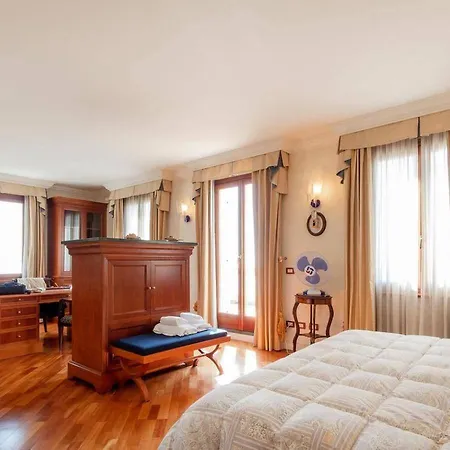 Paradise-sleeps 20-pool-sea Views-pets * Ospedaletti