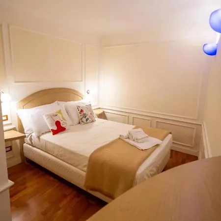 Paradise-sleeps 20-pool-sea Views-pets *